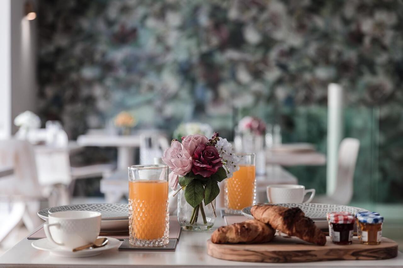 123 Mainstreet Boutique Hotel Saint Julian's Luaran gambar